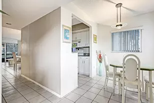 13455 SW 16th Ct, Pembroke Pines, FL 33027 - Photo 4