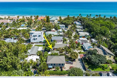8 Surf Road, Boynton Beach, FL 33435 - Photo 1