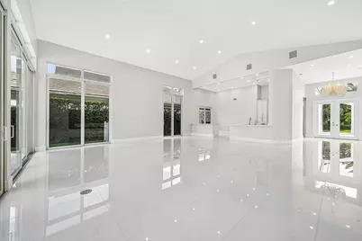 13346 Deauville Drive, Palm Beach Gardens, FL 33410 - Photo 12