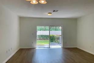 5008 SE Mariner Garden Cir, Stuart, FL 34997 - Photo 4