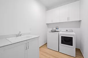 1437 SW 23rd Ct, Fort Lauderdale, FL 33315 - Photo 20