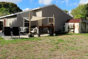 10089 Pinafore Ln, Royal Palm Beach, FL 33411 - Photo 16