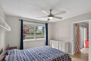 2230 N Cypress Bend Dr N, Pompano Beach, FL 33069 - Photo 14