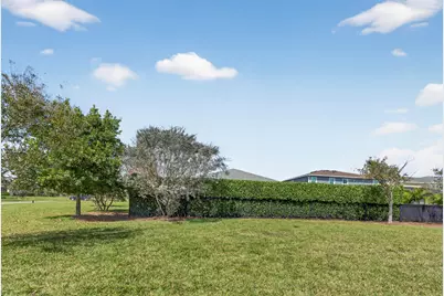 19387 Broad Shore Walk, Loxahatchee, FL 33470 - Photo 10