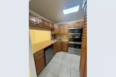 202 Foxtail Drive #B2, Greenacres, FL 33415 - Photo 2