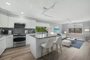 324 W Pine St, Lantana, FL 33462 - Photo 2