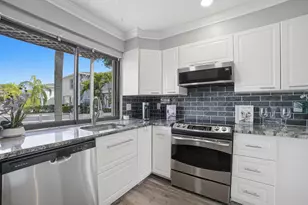 324 W Pine St, Lantana, FL 33462 - Photo 8