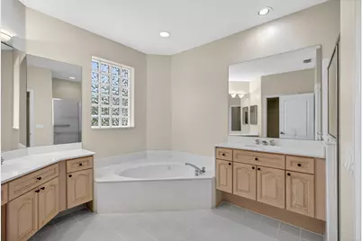 936 Augusta Pointe Drive, Palm Beach Gardens, FL 33418 - Photo 24