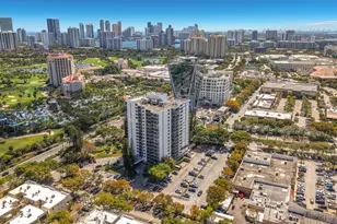 20100 W Country Club Dr, Aventura, FL 33180 - Photo 42