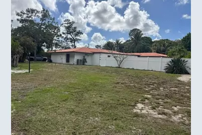 8421 Pioneer Road, West Palm Beach, FL 33411 - Photo 2
