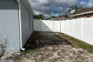 1114 SW Bellevue Ave, Port Saint Lucie, FL 34953 - Photo 16