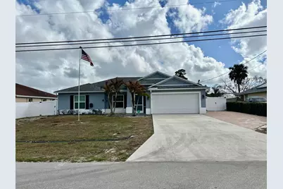1114 SW Bellevue Avenue, Port Saint Lucie, FL 34953 - Photo 1