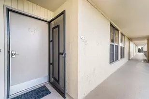 6 Royal Palm Way, Boca Raton, FL 33432 - Photo 4