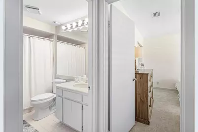 539 Club Drive, Palm Beach Gardens, FL 33418 - Photo 8