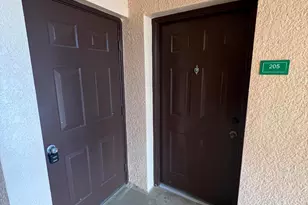 301 SW Palm Dr, Port Saint Lucie, FL 34986 - Photo 2