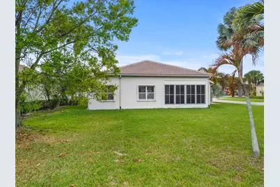 261 SW Lake Forest Way, Port Saint Lucie, FL 34986 - Photo 36