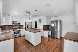 3570 NW 120th Way, Sunrise, FL 33323 - Photo 4