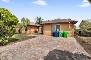 3570 NW 120th Way, Sunrise, FL 33323 - Photo 2
