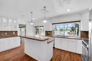 3570 NW 120th Way, Sunrise, FL 33323 - Photo 6