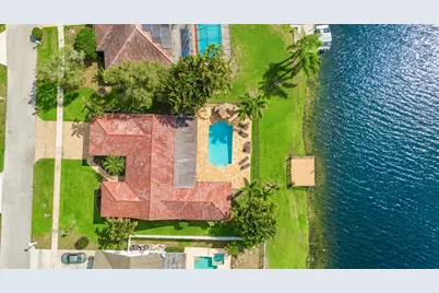 12853 Guilford Circle, Wellington, FL 33414 - Photo 2