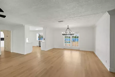 12853 Guilford Circle, Wellington, FL 33414 - Photo 14