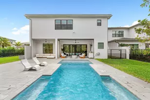 8227 Oceanus Dr, Boca Raton, FL 33496 - Photo 10