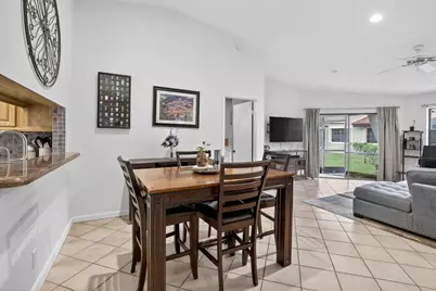 8841 W Sunrise, Plantation, FL 33322 - Photo 2