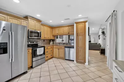 8841 W Sunrise, Plantation, FL 33322 - Photo 4