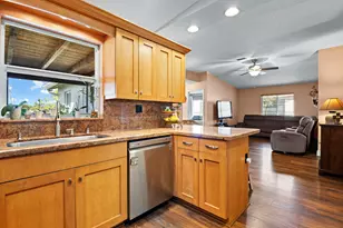 2201 NW 70th Ln, Margate, FL 33063 - Photo 4