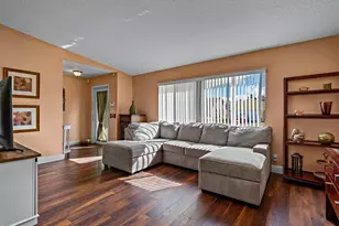 2201 NW 70th Ln, Margate, FL 33063 - Photo 12