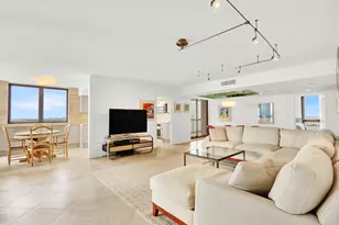 5380 N Ocean Dr, Singer Island, FL 33404 - Photo 8