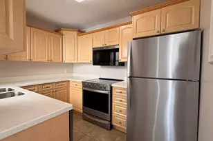 2821 Stoneway Ln, Fort Pierce, FL 34982 - Photo 4