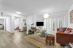 741 N Pine Island Rd, Plantation, FL 33324 - Photo 2