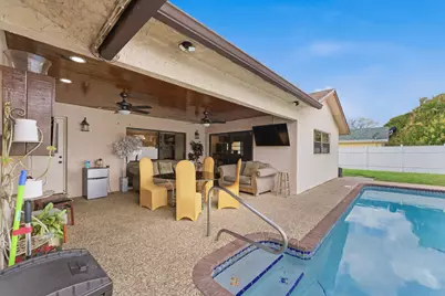 8001 NW 53rd, Lauderhill, FL 33351 - Photo 38