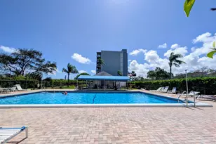 5700 NW 2nd Ave, Boca Raton, FL 33487 - Photo 16