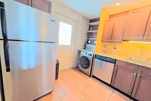 5700 NW 2nd Ave, Boca Raton, FL 33487 - Photo 6