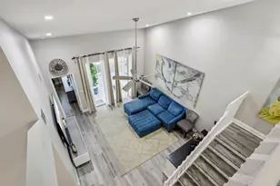 8207 NW 70th St, Tamarac, FL 33321 - Photo 16