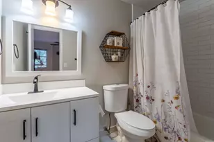 8207 NW 70th St, Tamarac, FL 33321 - Photo 30