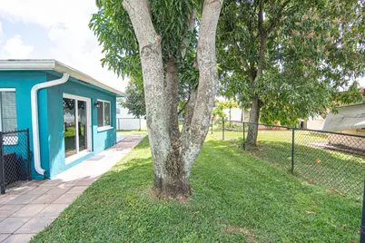 5711 NW 48th Avenue, Tamarac, FL 33319 - Photo 24