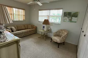 5725 Fernley Dr E, West Palm Beach, FL 33415 - Photo 10