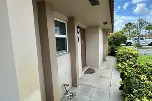 5725 Fernley Dr E, West Palm Beach, FL 33415 - Photo 4