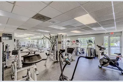 10746 Oak Bend Way, Wellington, FL 33414 - Photo 32