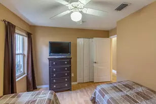 10746 Oak Bend Way, Wellington, FL 33414 - Photo 18