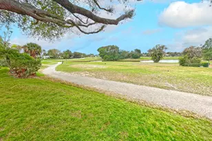 7660 SE Shenandoah Dr SE, Hobe Sound, FL 33455 - Photo 20