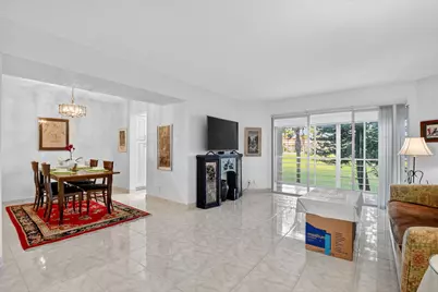 3810 Via Poinciana #206, Lake Worth, FL 33467 - Photo 6