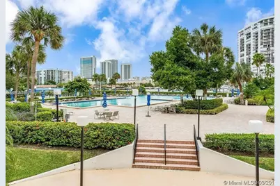 2500 Parkview #412, Hallandale Beach, FL 33009 - Photo 38