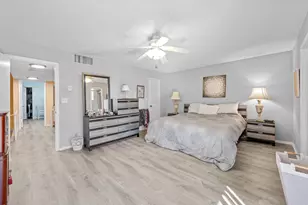 2212 NE 7th St, Hallandale Beach, FL 33009 - Photo 14