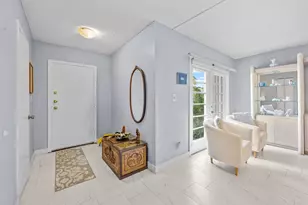 2212 NE 7th St, Hallandale Beach, FL 33009 - Photo 12