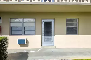 291 Norwich M, West Palm Beach, FL 33417 - Photo 2