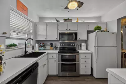 804 SE 7th Street SE #401, Deerfield Beach, FL 33441 - Photo 14